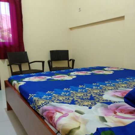 Kelapa Gading Homestay Syariah Redpartner Banyuwangi  Exterior photo