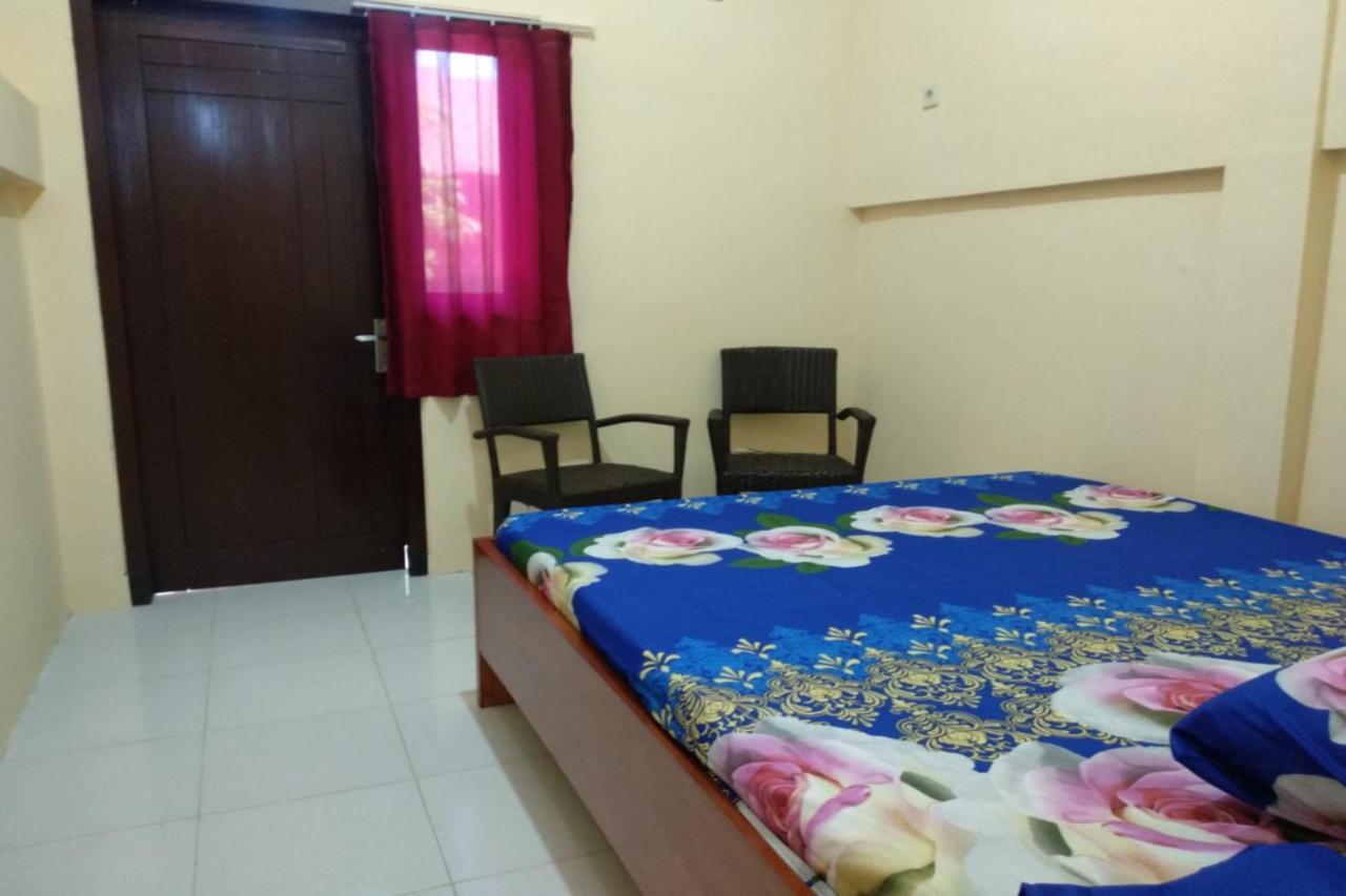 Kelapa Gading Homestay Syariah Redpartner Banyuwangi  Exterior photo