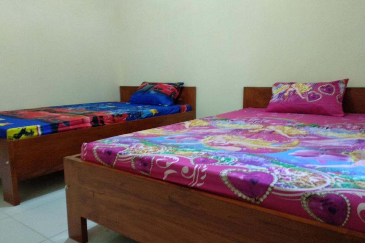 Kelapa Gading Homestay Syariah Redpartner Banyuwangi  Exterior photo